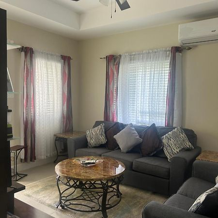 Seamist Villa @Oceanpointe Lucea Comfy 2Br W/Pool Gym & Parking ภายนอก รูปภาพ
